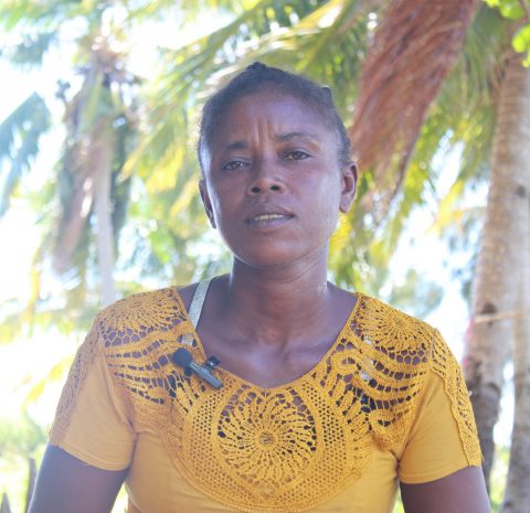 Louisette, Parent d'élève, Nosy Lava
